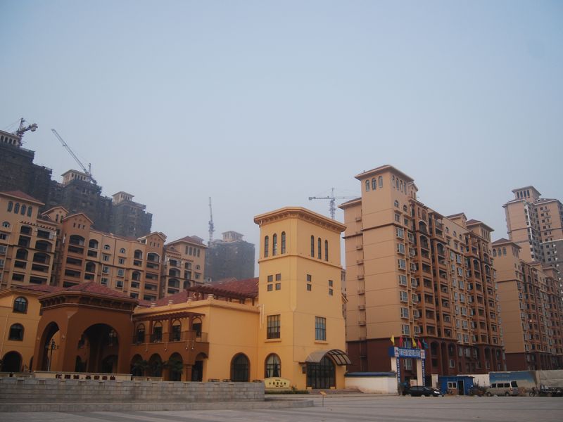 華強城一期二標段工程（2010年省文明工地、省“結構中州杯”工程）