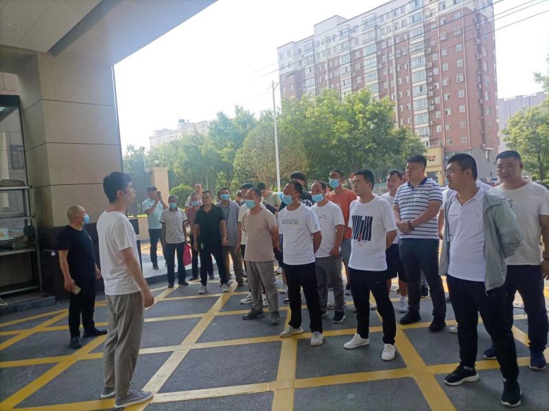 不斷學習，不斷超越丨集團公司組織各項目經理前往碧桂園·天璽項目觀摩學習 